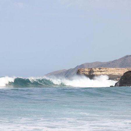 Ostello Wellenkind Surfschool La Pared  Esterno foto
